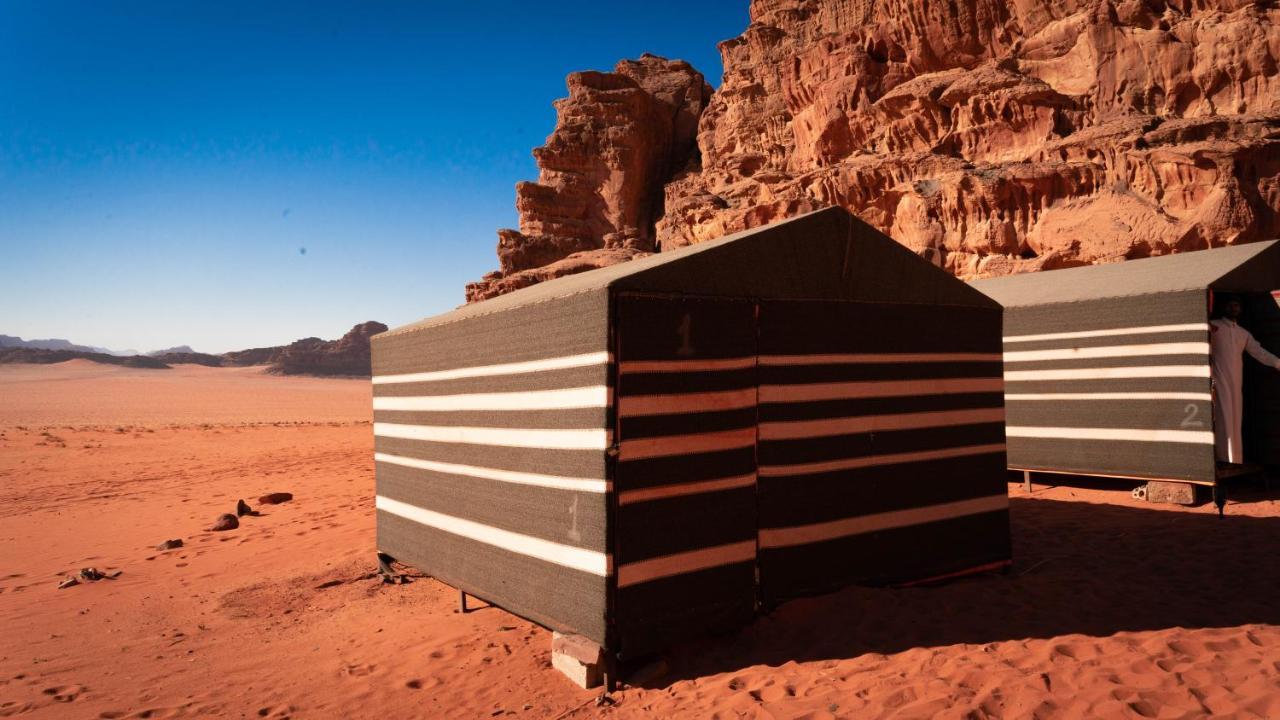 Wadi Rum Meteorite Camp Exterior photo