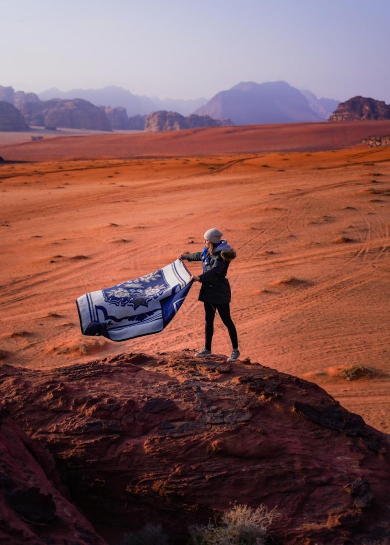 Wadi Rum Meteorite Camp Exterior photo